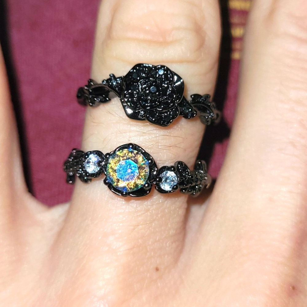 Fragrant Jewels set . Size 8